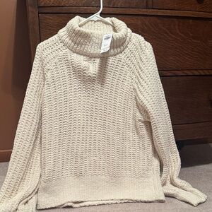 Abercrombie & Fitch Cozy Cream Turtleneck Sweater